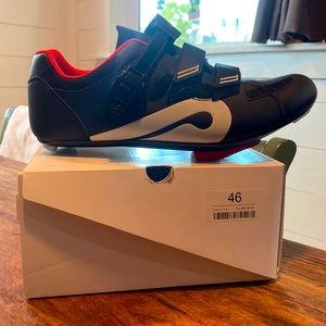Peloton shoes sz 12 mens (46) - Brand New